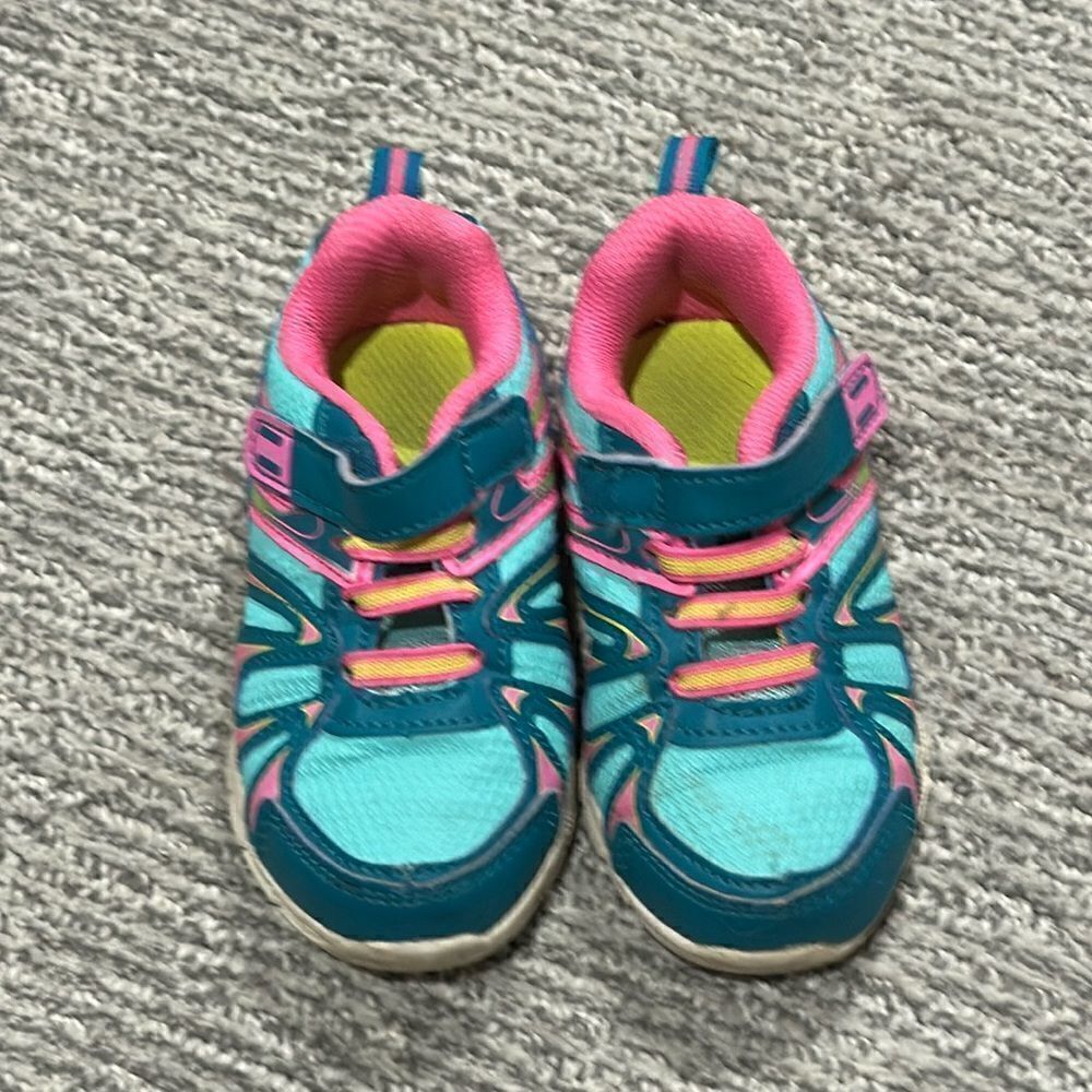 Danskin Now shoes